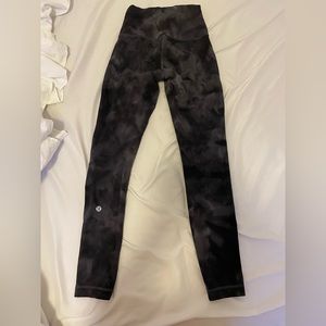 Tie Dye Lulu Lemon 25" Wonder Train Size 2